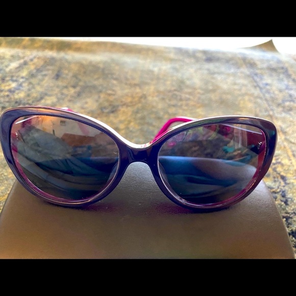 Maui Jim Accessories - Maui Jims swept away rounded cat eye black/purple